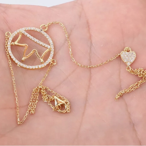 Goddess bracelet w/crown & hear of white sapphires in Gold - Picture 3 of 6